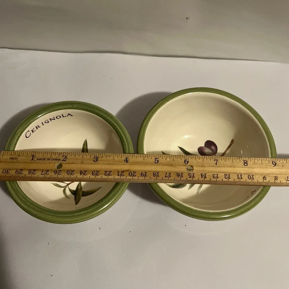 Set Of 2 Williams Sonoma Nesting Mixing Bowls Olive Grove Portugal 4’ & 4 1/2’